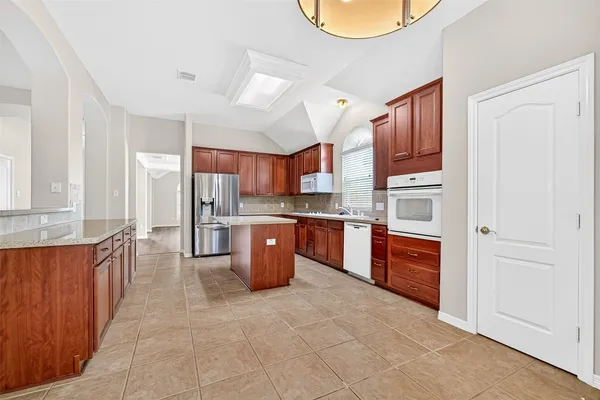 $2,750 | 24919 Corbin Gate Drive, Spring, TX 77389