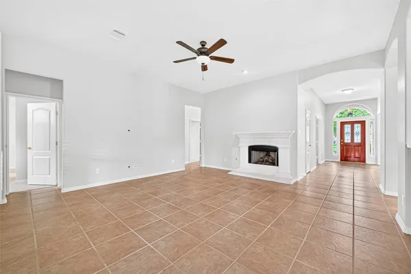 $2,750 | 24919 Corbin Gate Drive, Spring, TX 77389