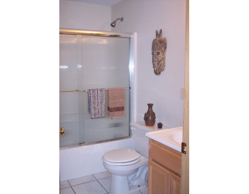 32 Pheasant Drive Springfield, MA 01119 - Photo 5 of 8