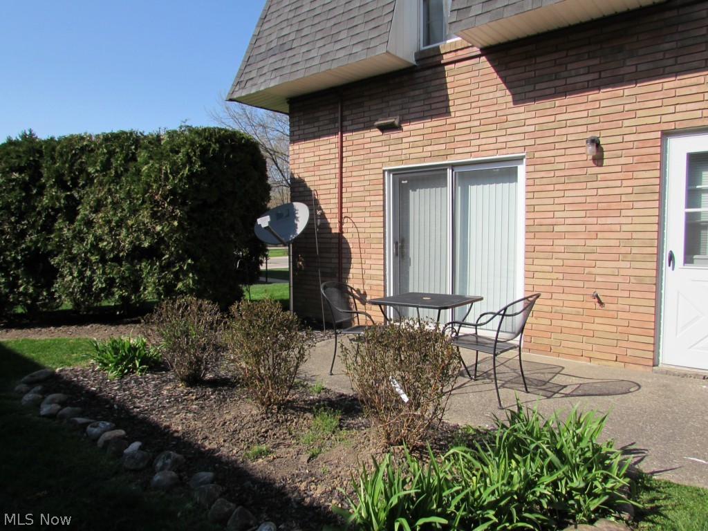 6870 Smith Road, Unit 6878F Cleveland, OH 44130 - Photo 19 of 20 Gallery Image 19