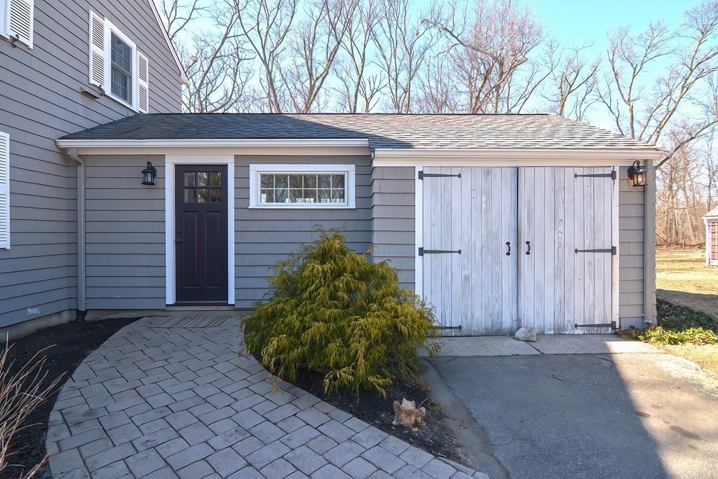 40 Anawan Road North Attleboro, MA 02760 - Photo 4 of 38 Gallery Image 4