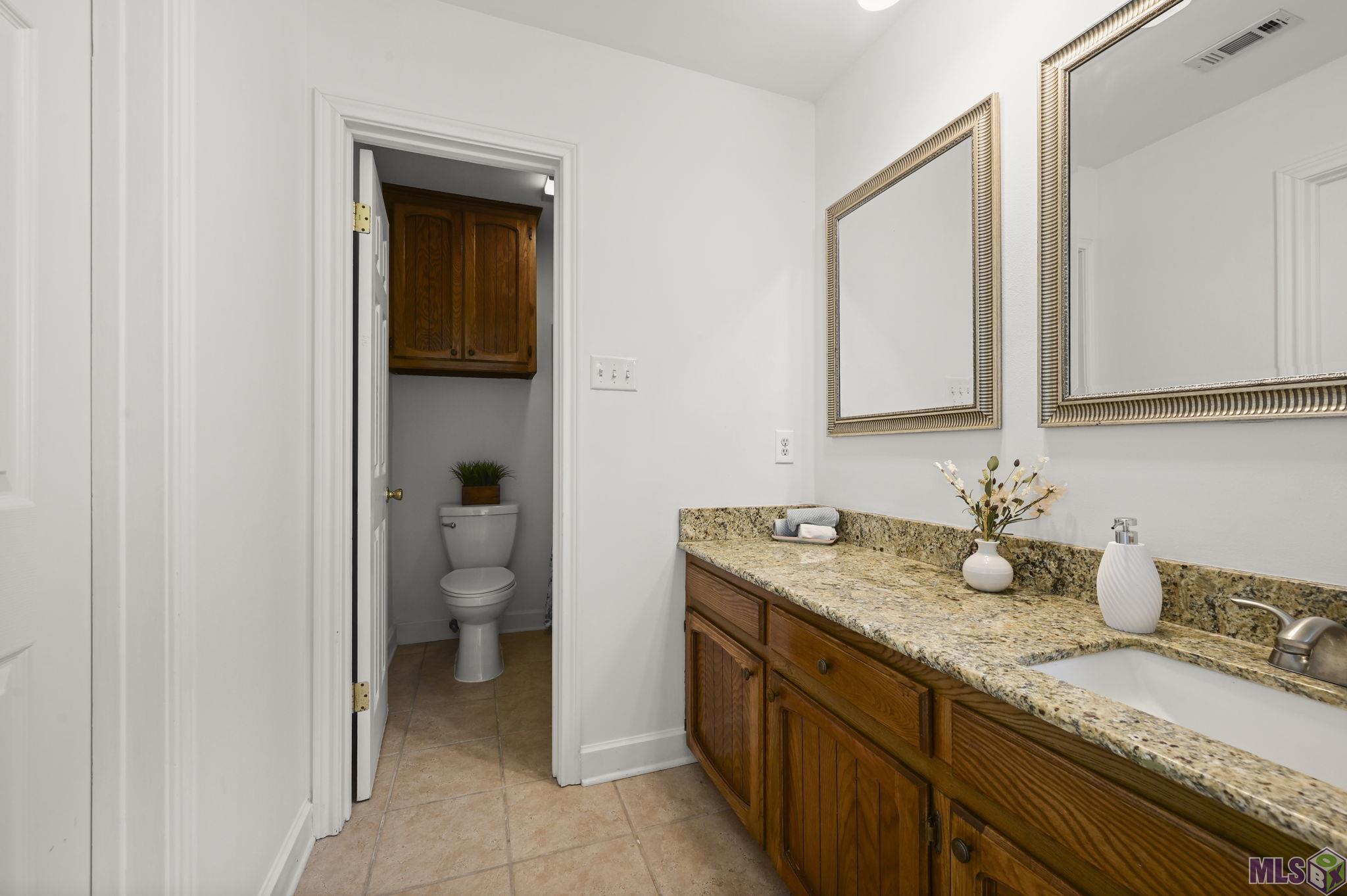 5131 Hickory Ridge Boulevard St. George, LA 70817 - Photo 27 of 39 Primary Bathroom