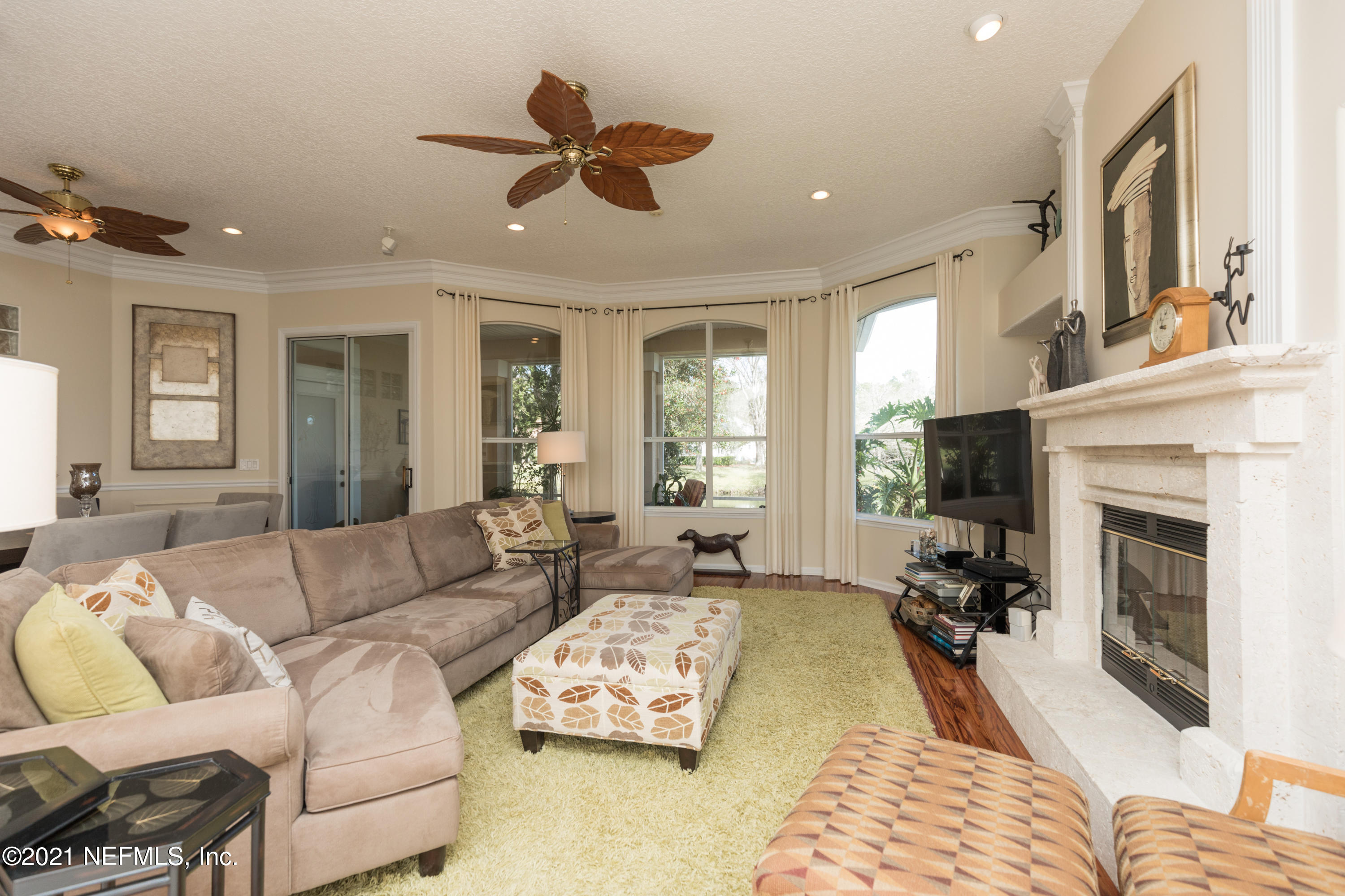 1160 Sandlake Road St. Augustine, FL 32092 - Photo 12 of 42 Living Room