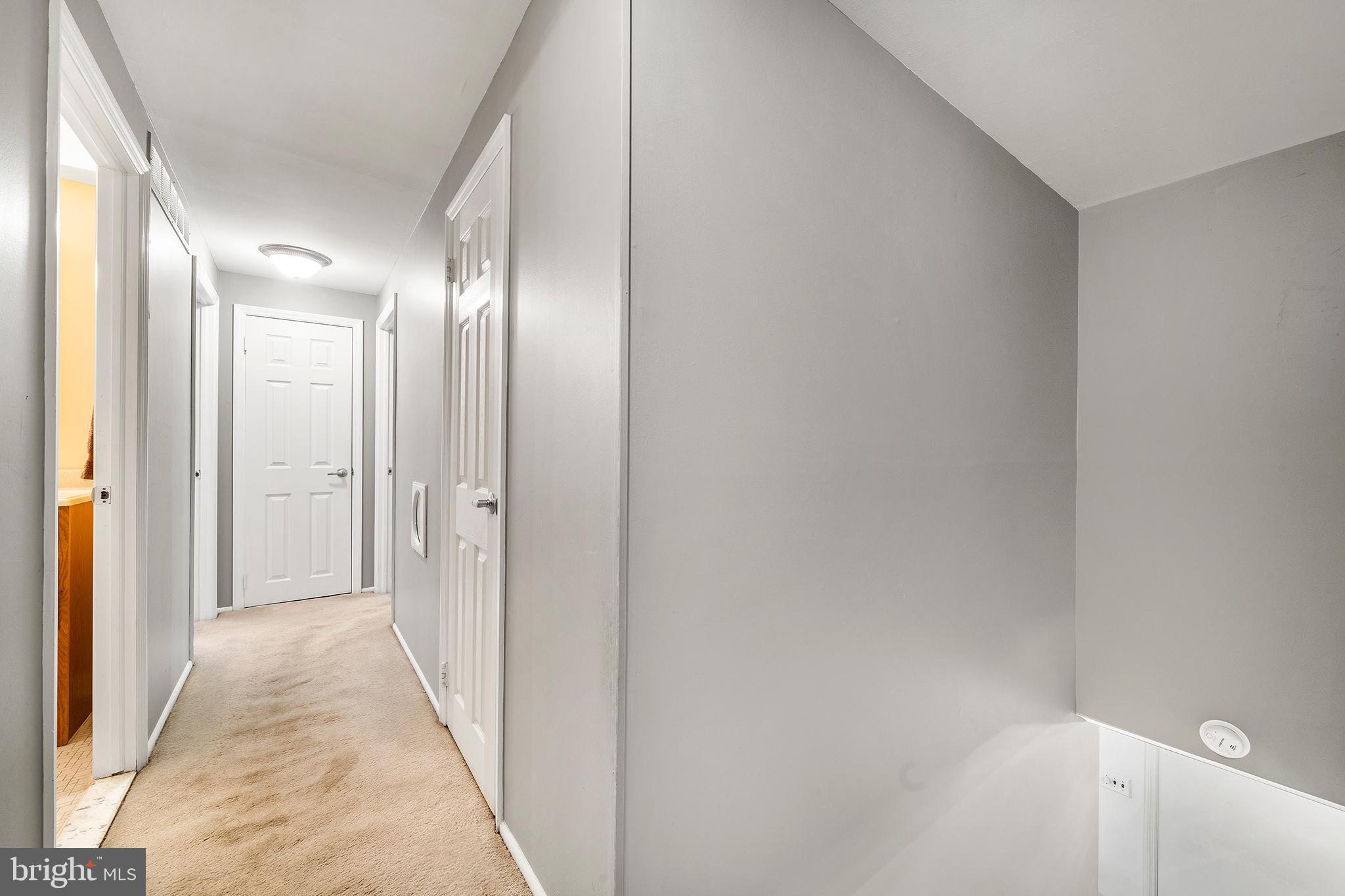 1860 Garth Road Philadelphia, PA 19116 - Photo 14 of 26 Upstairs Hallway