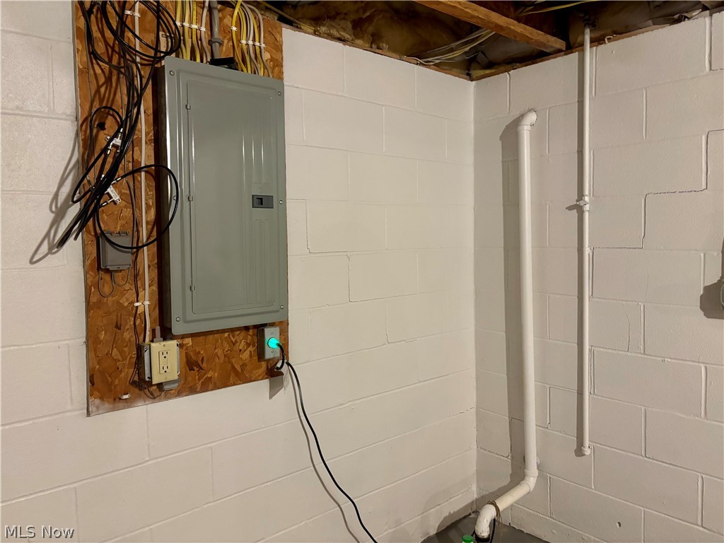 1437 Shaw Road, Unit B Niles, OH 44446 - Photo 28 of 32