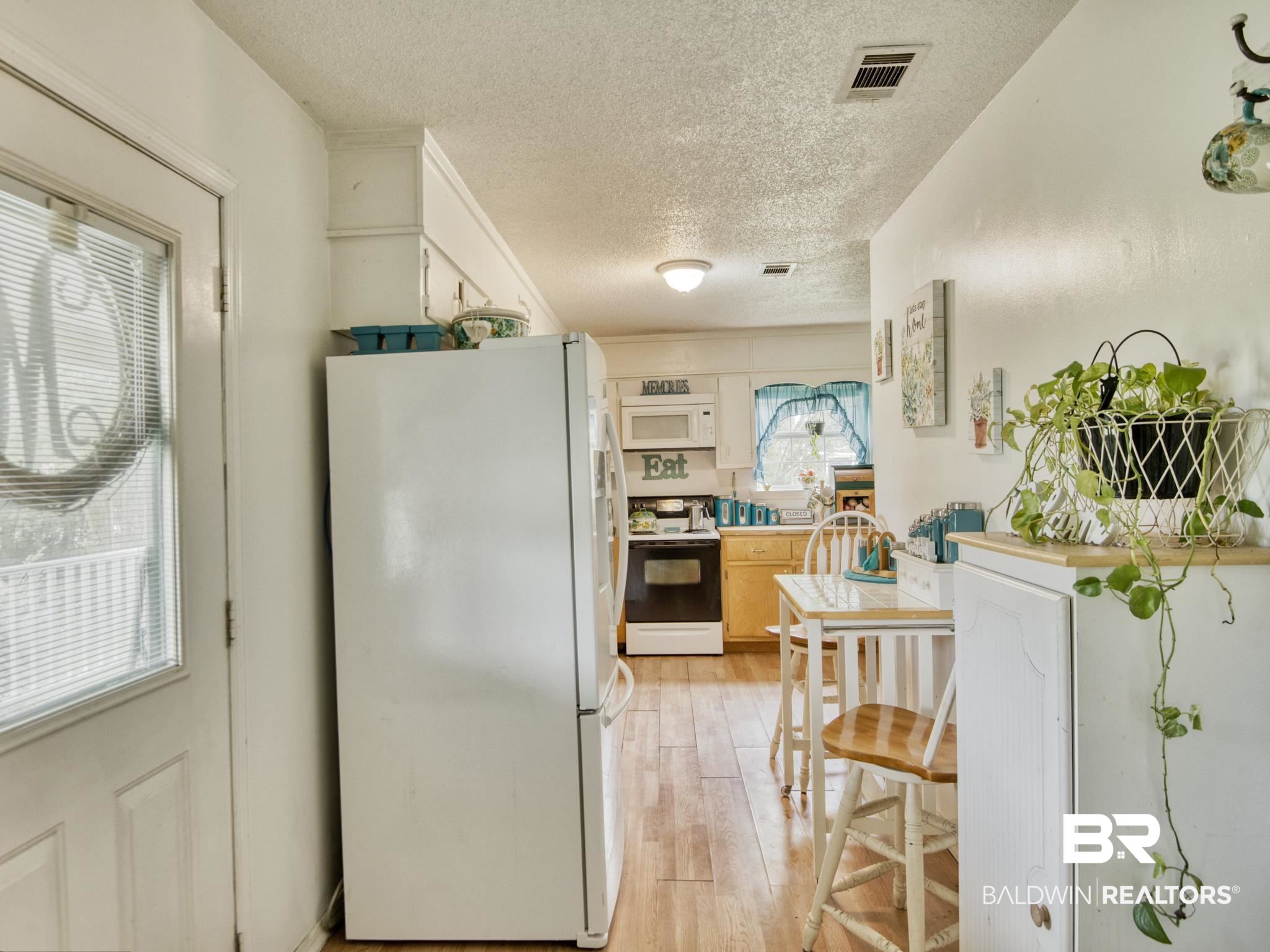 13107 6th Street Lillian, AL 36549 - Photo 4 of 30