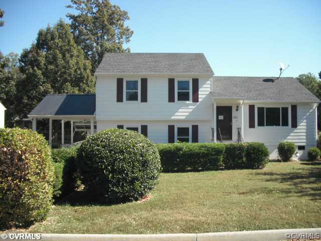 1711 Westbrook Road Hopewell, VA 23860 - Photo 2 of 14 Exterior Front