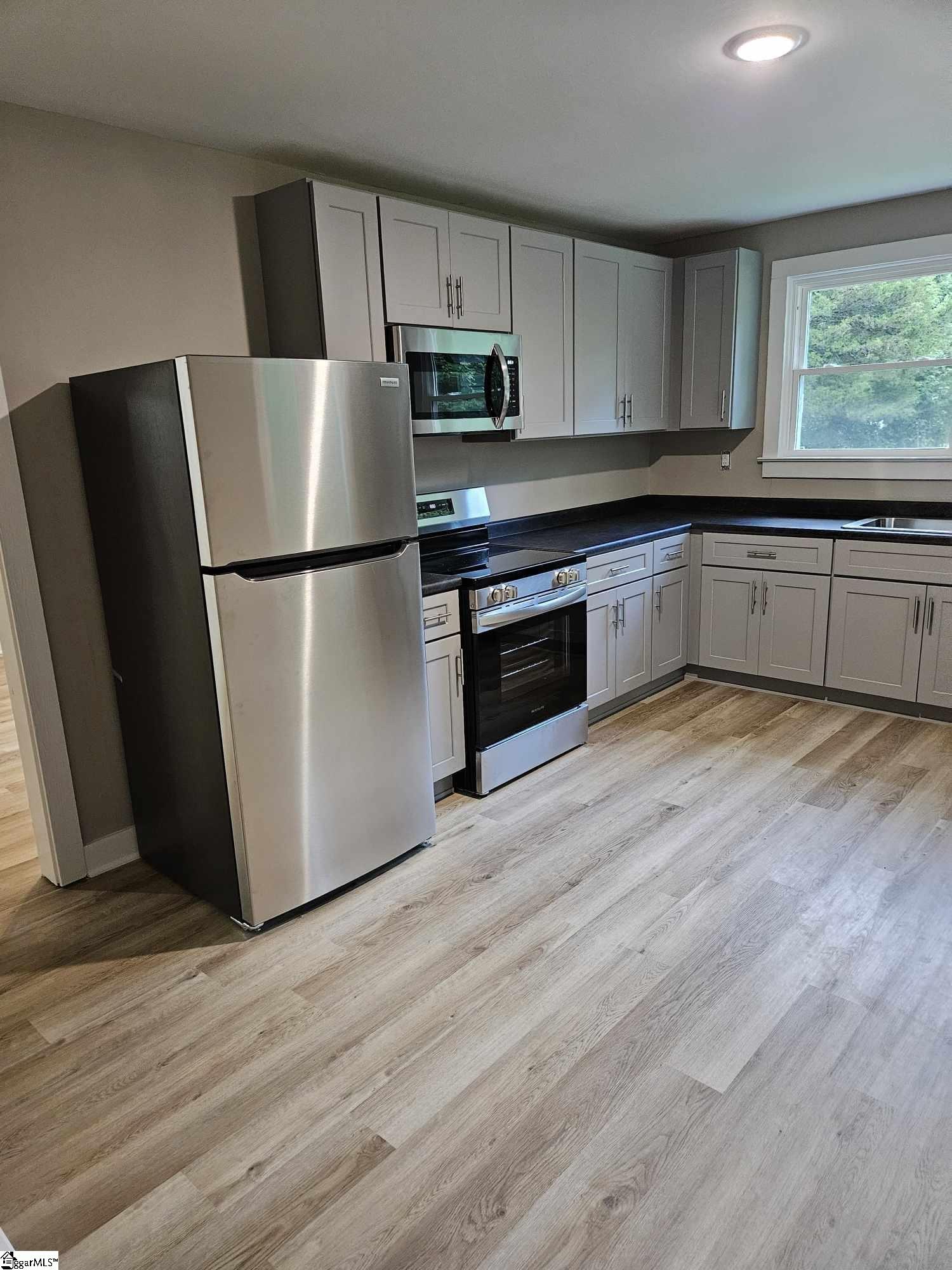 915 Jim Hunt Road Easley, SC 29640 - Photo 6 of 36