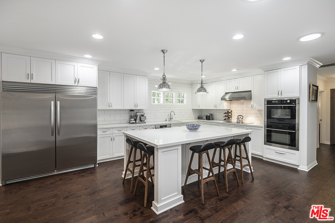 10561 Clarkson Road Los Angeles, CA 90064 - Photo 14 of 47 Gallery Image 14