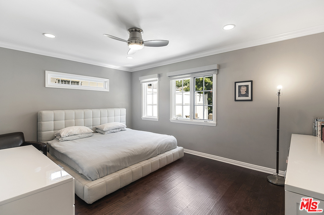 10561 Clarkson Road Los Angeles, CA 90064 - Photo 18 of 47 Gallery Image 18