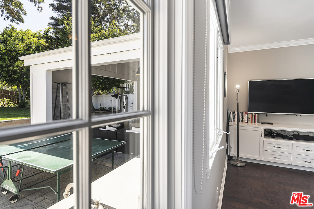 10561 Clarkson Road Los Angeles, CA 90064 - Photo 20 of 47 Gallery Image 20