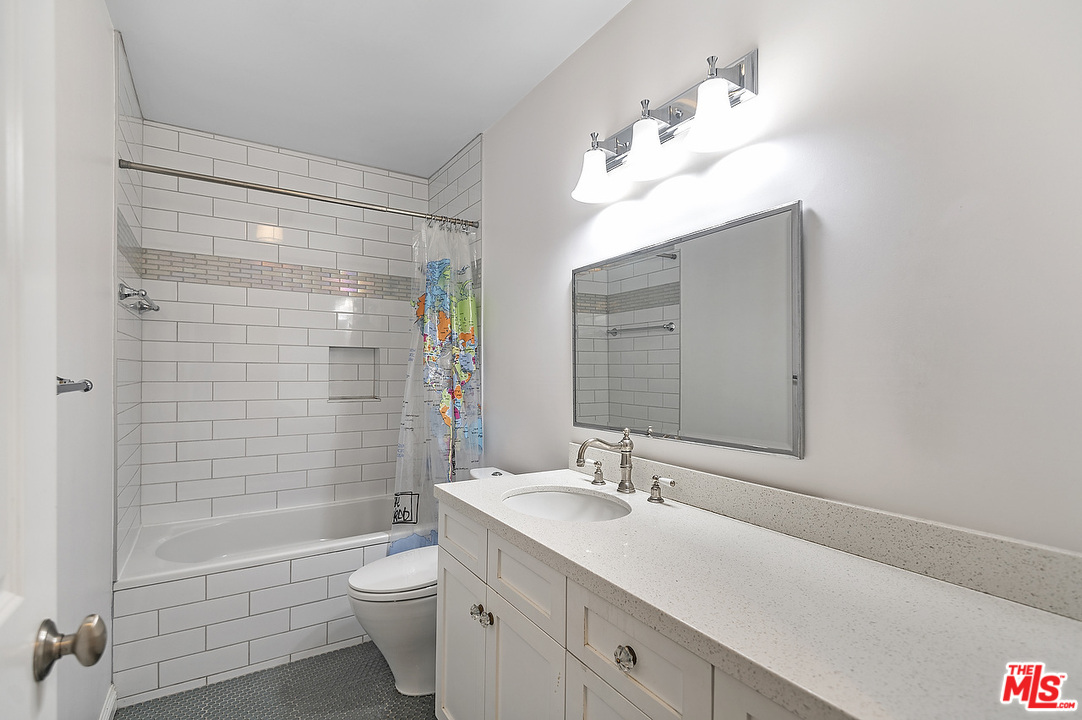 10561 Clarkson Road Los Angeles, CA 90064 - Photo 27 of 47 Gallery Image 27