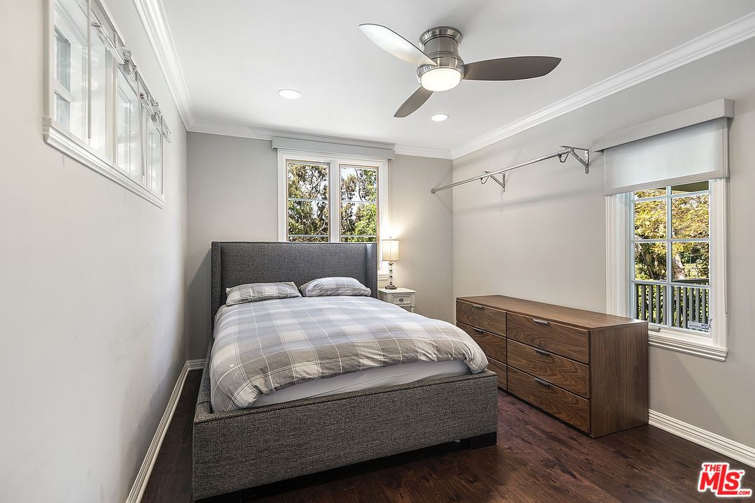 10561 Clarkson Road Los Angeles, CA 90064 - Photo 31 of 47 Gallery Image 31