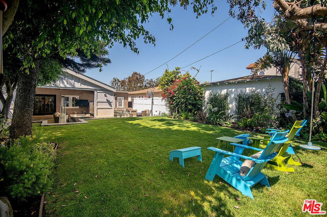10561 Clarkson Road Los Angeles, CA 90064 - Photo 38 of 47 Gallery Image 38