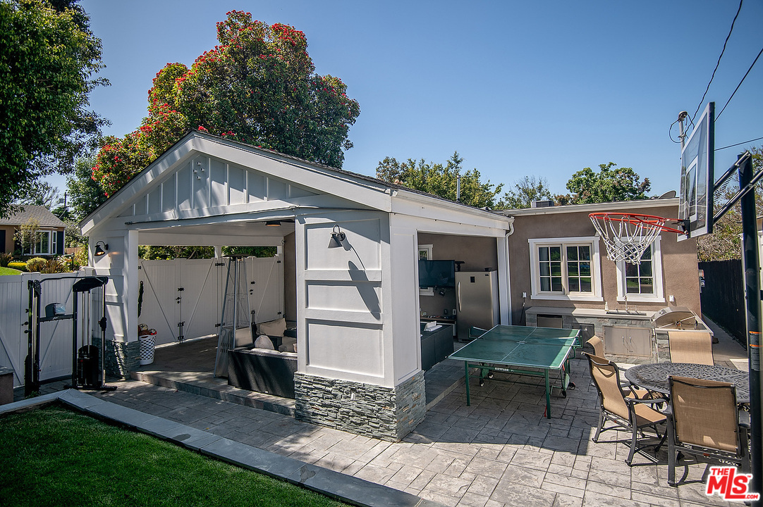 10561 Clarkson Road Los Angeles, CA 90064 - Photo 41 of 47 Gallery Image 41