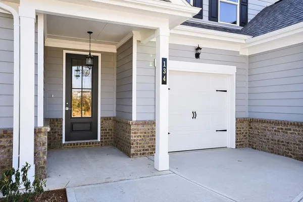 a view of an entryway of the house