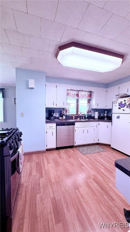 2305 Lockport Road Wheatfield, NY 14132 - Photo 16 of 26 Lower Apartment