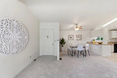 $322,000 | 40 Falcon Crest Circle, Unit 40, Napa, CA 94558