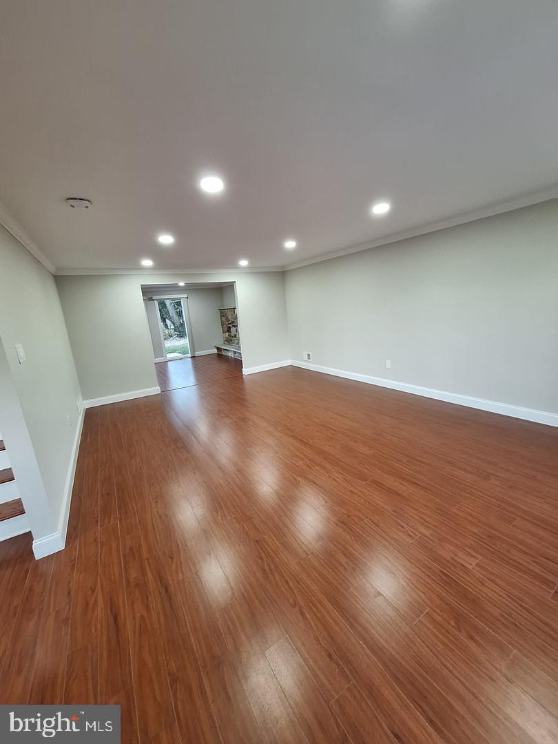 279 Betsy Road Huntingdon Valley, PA 19006 - Photo 6 of 47 Gallery Image 6