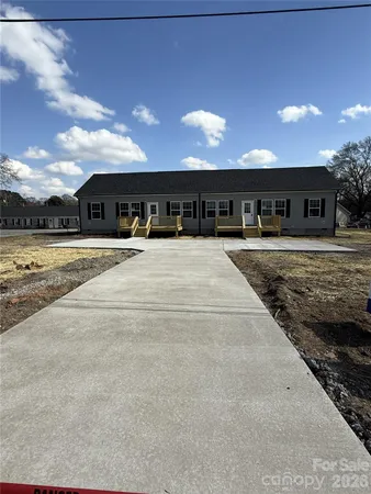 $399,500 | 1009 East Airline Avenue, Gastonia, NC 28054