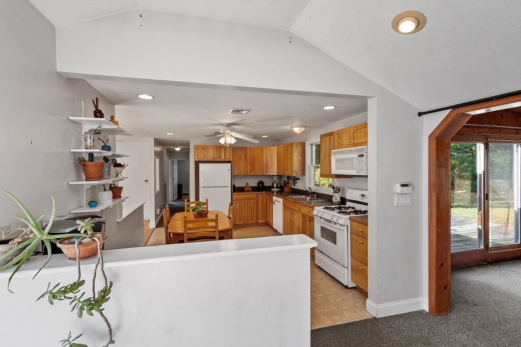 46 Lowell Road Pepperell, MA 01463 - Photo 19 of 35