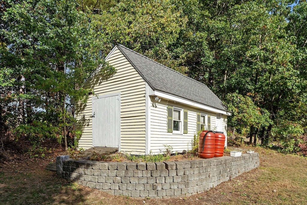 46 Lowell Road Pepperell, MA 01463 - Photo 3 of 35