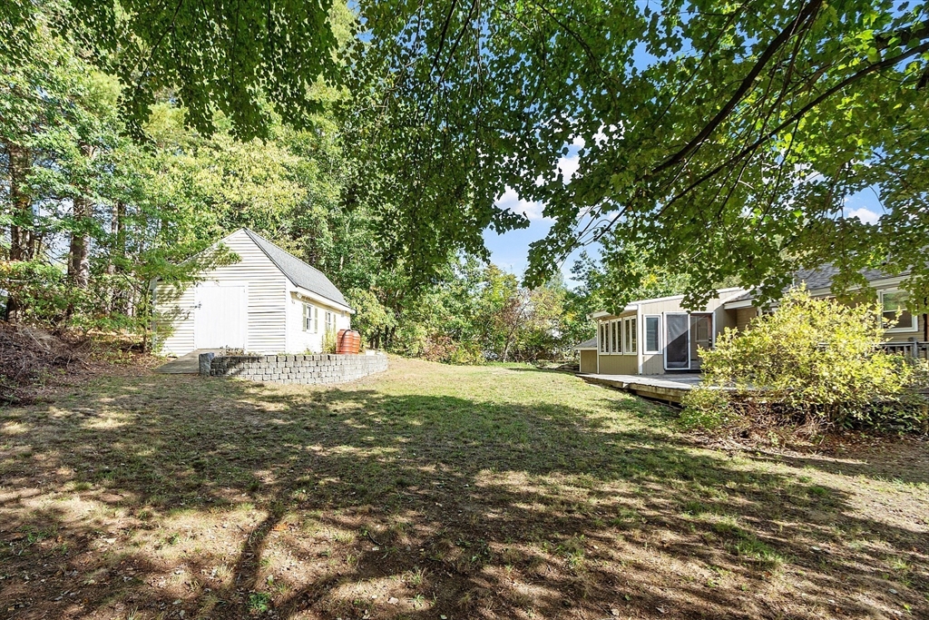 46 Lowell Road Pepperell, MA 01463 - Photo 6 of 35