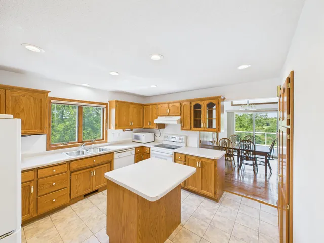 $859,900 | 13744 270th Street, Cold Spring, MN 56320