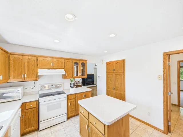 $859,900 | 13744 270th Street, Cold Spring, MN 56320