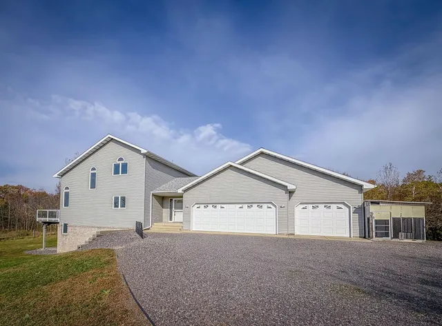 $859,900 | 13744 270th Street, Cold Spring, MN 56320