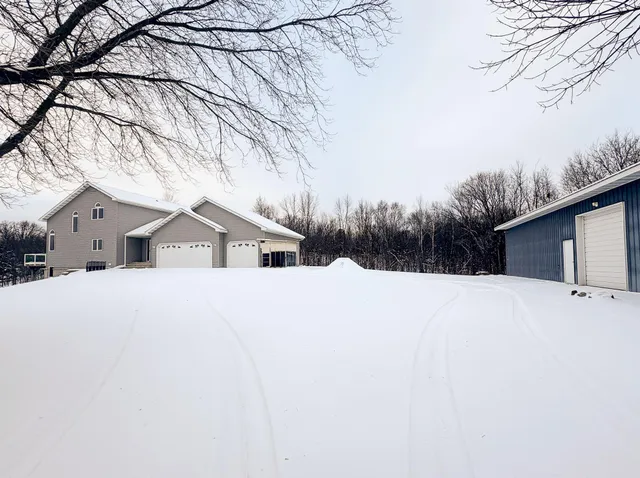 $859,900 | 13744 270th Street, Cold Spring, MN 56320