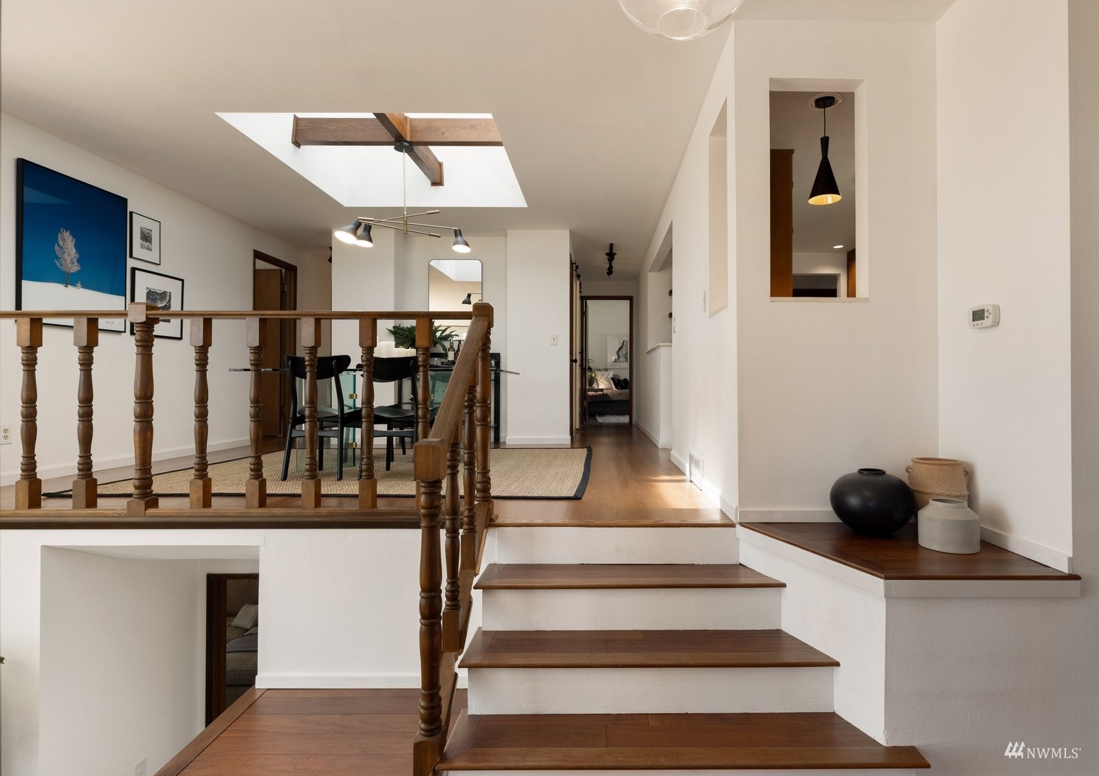 495 East Crescent Harbor Road Oak Harbor, WA 98277 - Photo 8 of 40 a view of entryway and hall