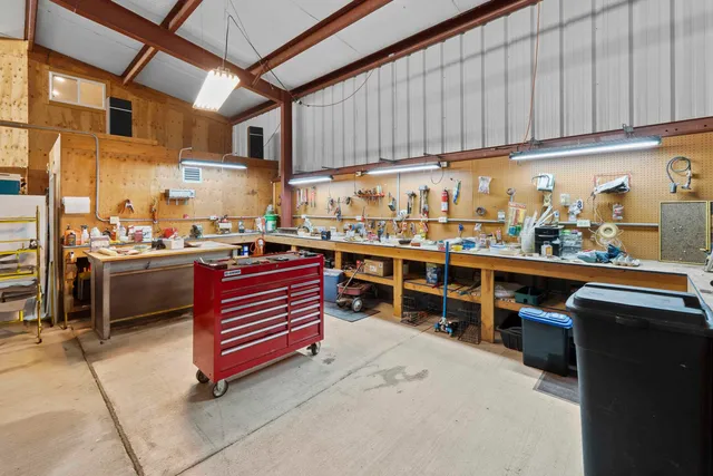 $1,450,000 | 10718 South Mica Vista Lane, Mica, WA 99023