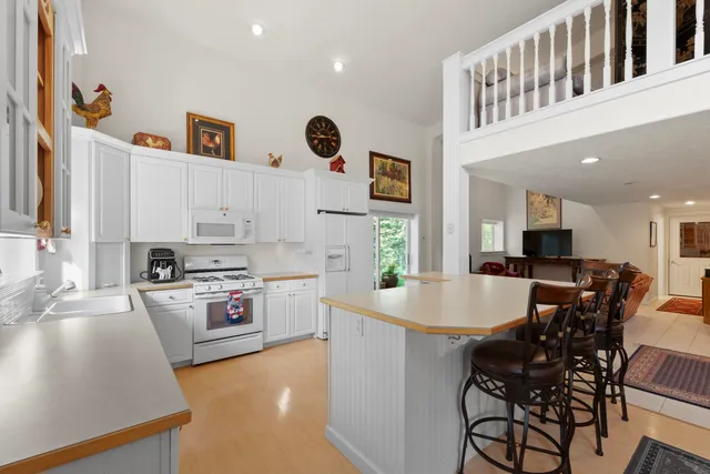 $1,450,000 | 10718 South Mica Vista Lane, Mica, WA 99023