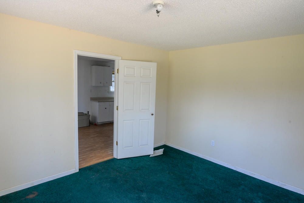 5852 Scott White Road Hollywood, SC 29449 - Photo 5 of 13 Interior