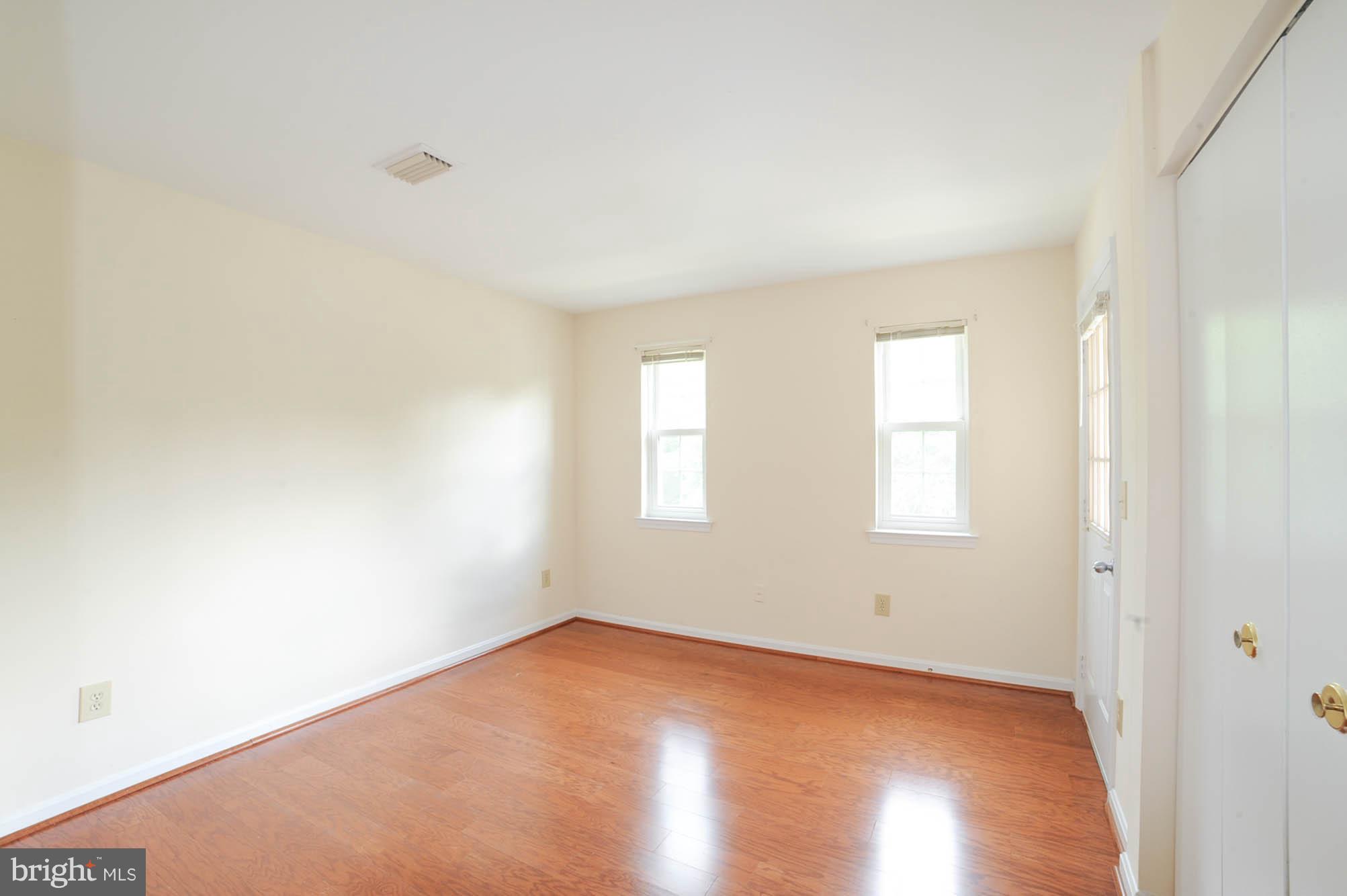 14901 Rydell Road, Unit 304 Centreville, VA 20121 - Photo 17 of 23 Bedroom (Master)
