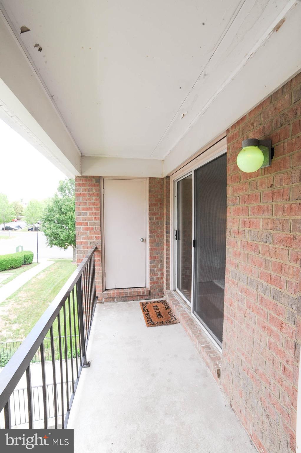 14901 Rydell Road, Unit 304 Centreville, VA 20121 - Photo 22 of 23 Exterior (Rear)