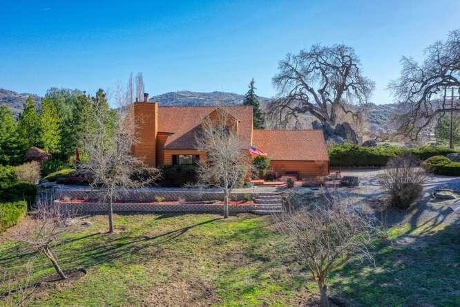 30671 South Lower Valley Road Tehachapi, CA 93561 - Photo 3 of 37 30671 S Lower Valley Rd-small-003-033-3B