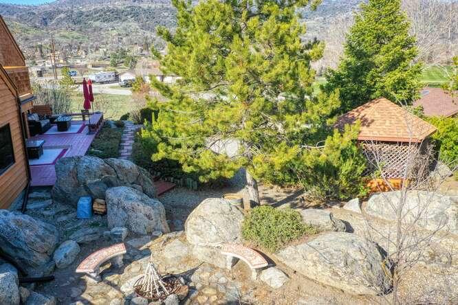 30671 South Lower Valley Road Tehachapi, CA 93561 - Photo 31 of 37 30671 S Lower Valley Rd-small-057-053-Yo