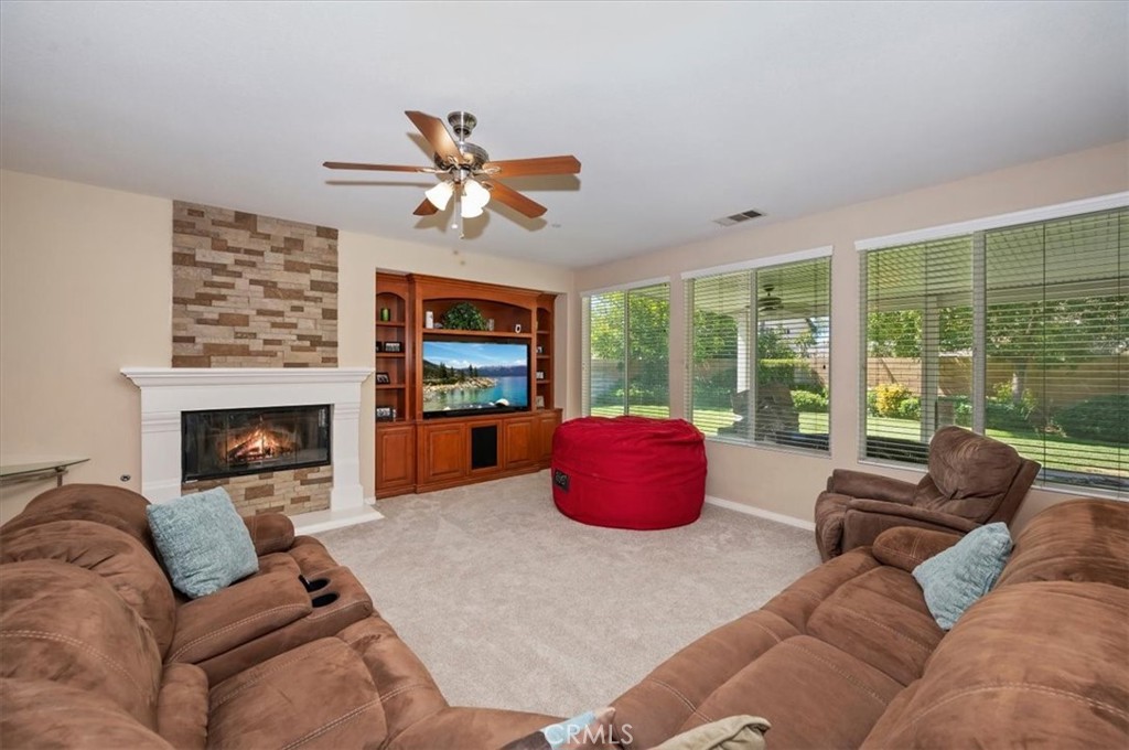19662 Shadowbrook Way Riverside, CA 92508 - Photo 10 of 55 Family room