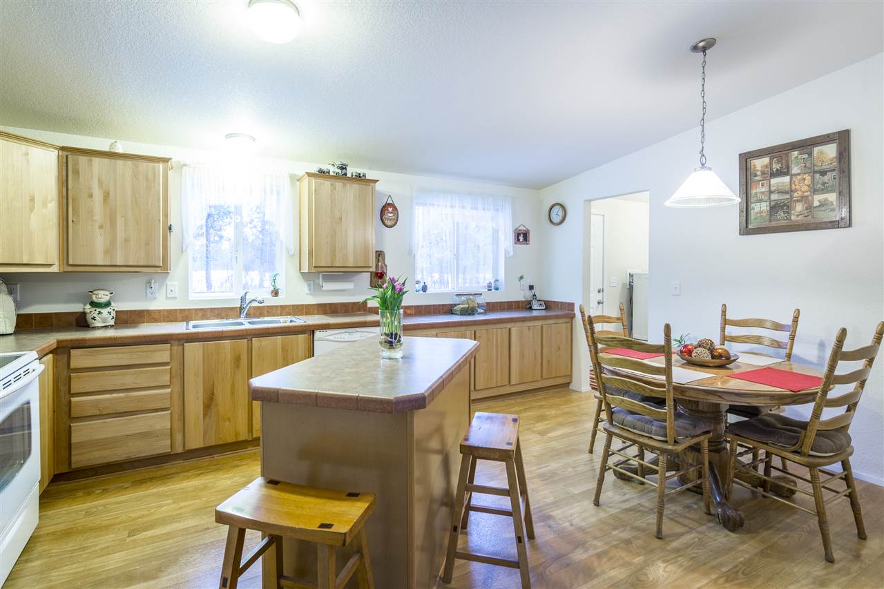 17701 South Robinette Drive Cheney, WA 99004 - Photo 5 of 20