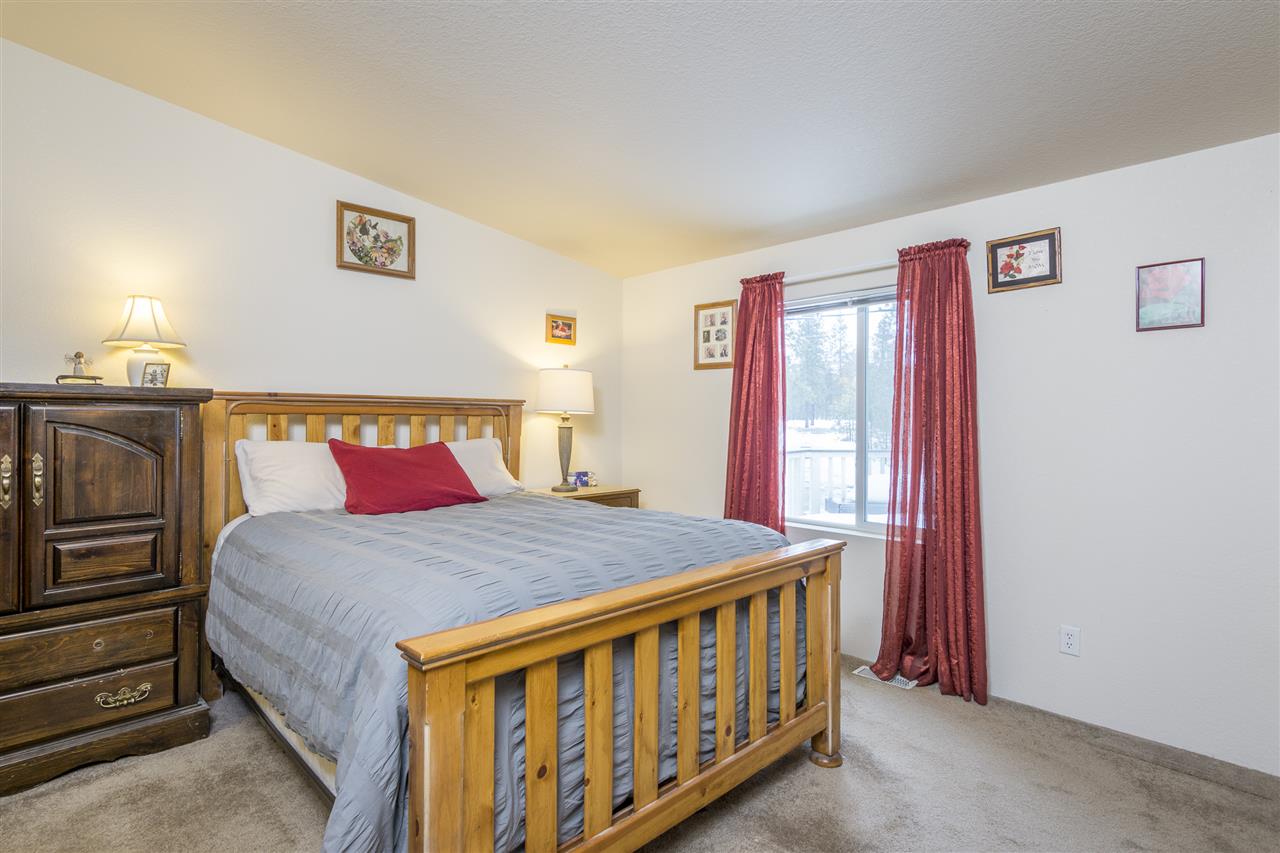 17701 South Robinette Drive Cheney, WA 99004 - Photo 7 of 20