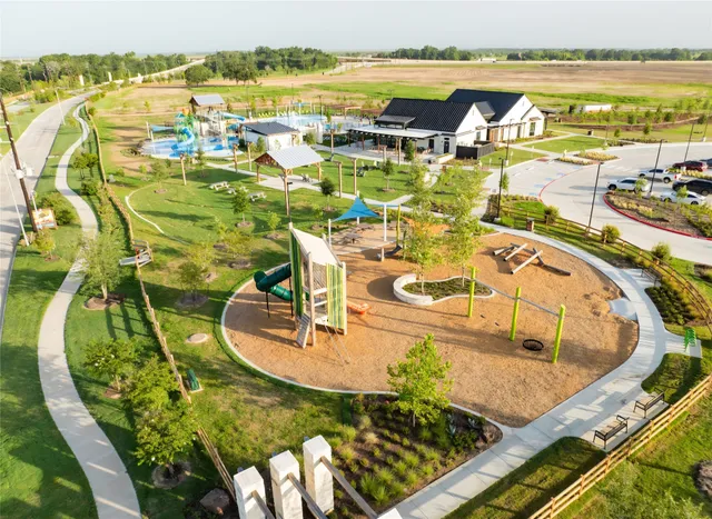 $253,000 | 1130 Blue Stone Drive, Beasley, TX 77417