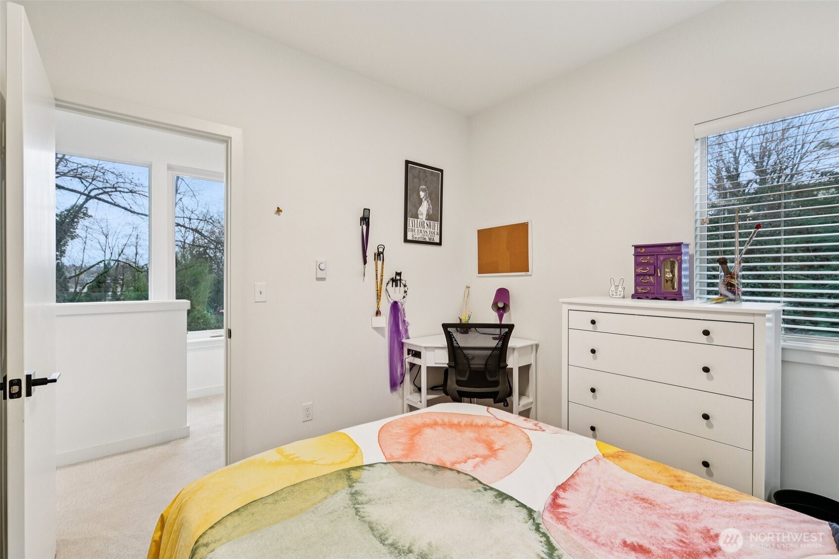 9302 Sturtevant Avenue South Seattle, WA 98118 - Photo 21 of 32