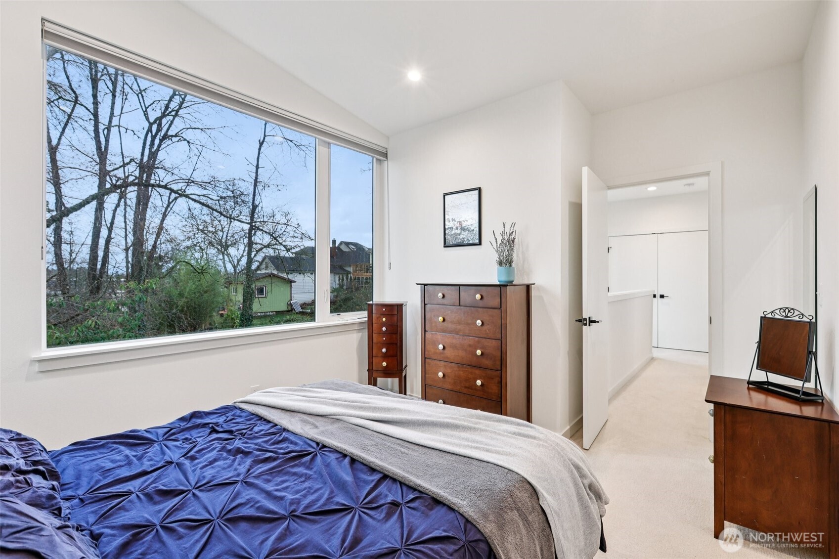 9302 Sturtevant Avenue South Seattle, WA 98118 - Photo 24 of 32