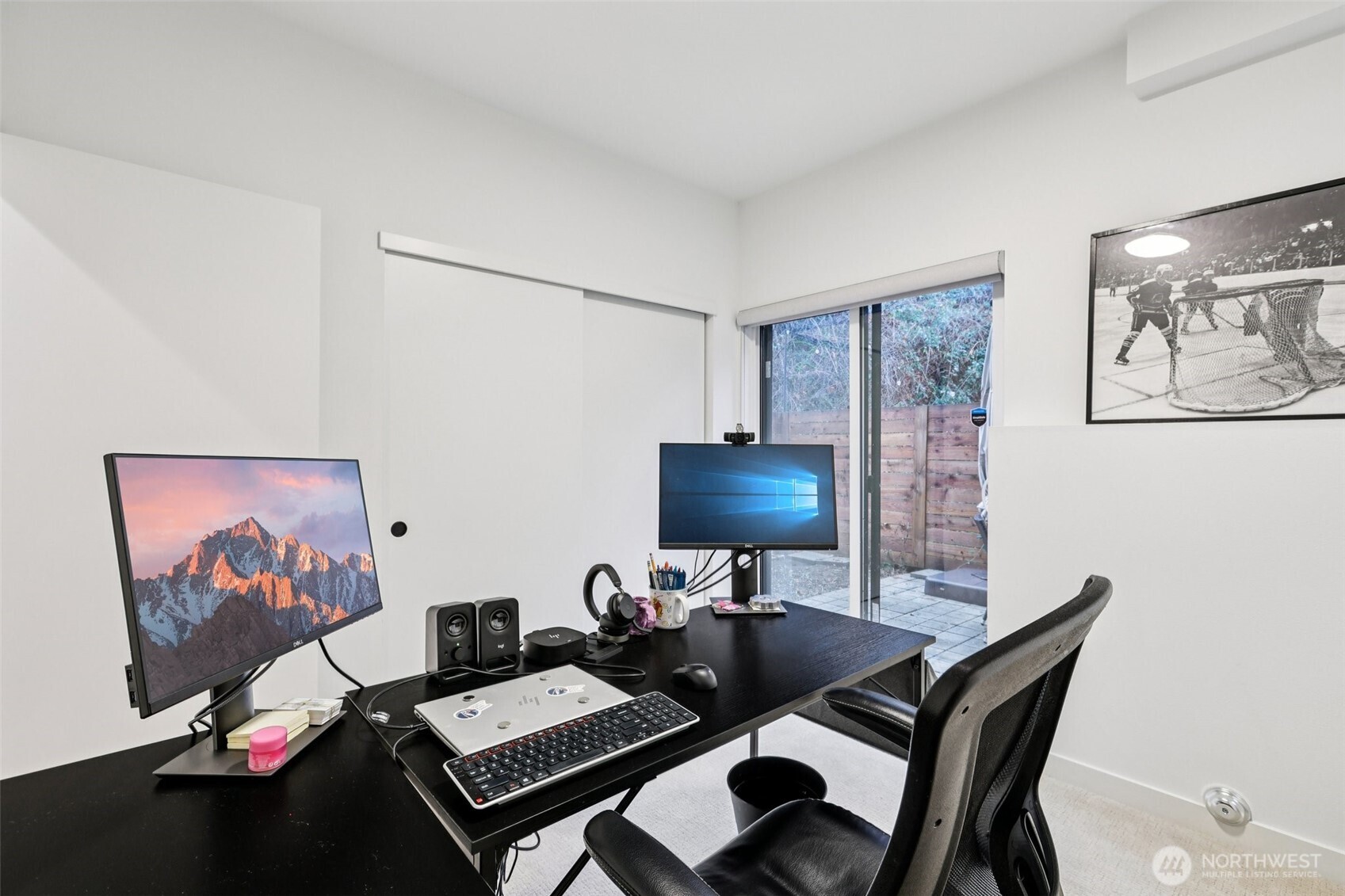 9302 Sturtevant Avenue South Seattle, WA 98118 - Photo 6 of 32