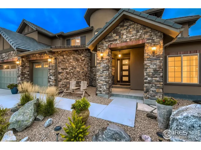 a view of an outdoor space