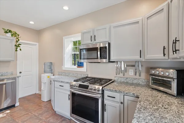 $335,000 | 206 Ann Arbor Street, Manchester, MI 48158