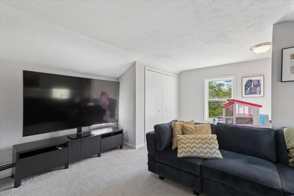 $335,000 | 206 Ann Arbor Street, Manchester, MI 48158