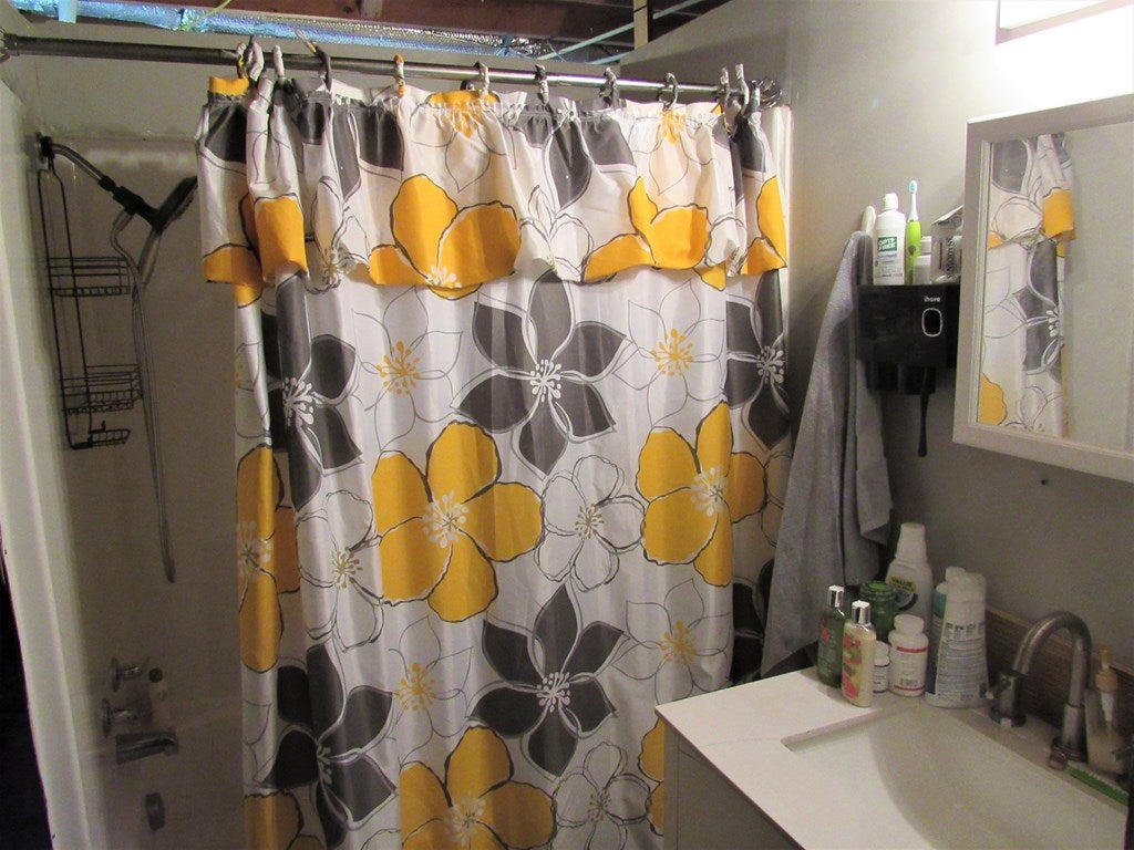 660 Edmonds Road Galax, VA 24333 - Photo 28 of 32 Gallery Image 28